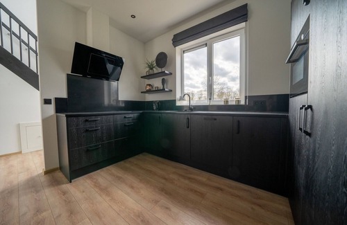 Kerkdriel Villa | Luxury villa with dishwasher