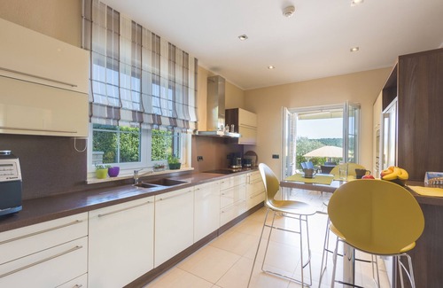 Pomer House | Luxury villa with heated pool by the sea in a quiet area