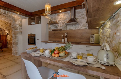 Tribalj Villa | Luxury villa with heated pool, quiet location - TRAVELER Reiseburo Krk - ID 2204