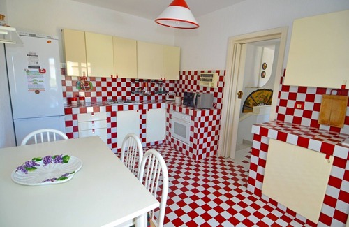 Marina San Gregorio Villa | Luxury villa with large terrace and sea view garden