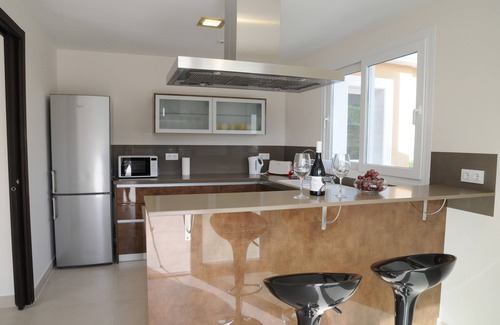 Arnella Villa | Luxury villa with private pool accommodates 10 people