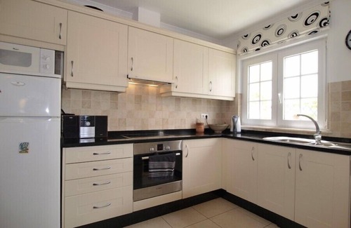 Pozo Del Camino Villa | Luxury villa with swimming pool, internet + 3 baths