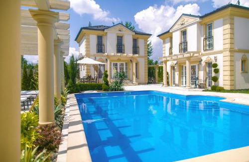 Sopron Apartment | Luxury-Villas