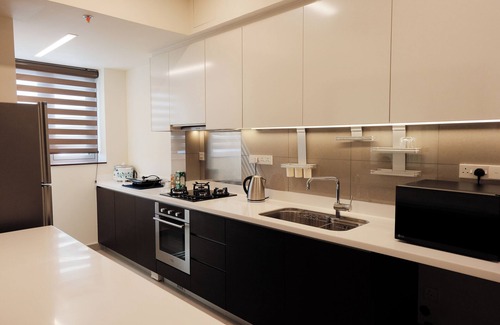 Colombo 02 Apartment | Luxury Water front Cinnamon life Suits Apartment in Heart of Colombo City