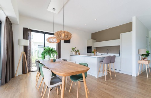 Zeewolde House | Luxury water villa in Harderwold with jetty