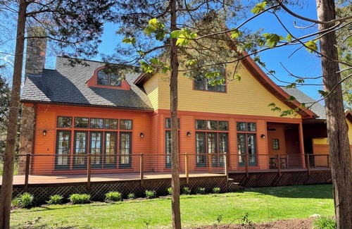 North Falmouth House | Luxury Waterfront location on Shining Sea Bikeway