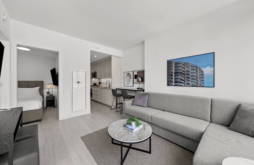 West Loop Apartment | Luxury West Loop Rentals: Modern Suites w/City Views & Resort Amenities