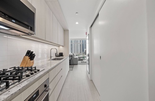 West Loop Apartment | Luxury West Loop Rentals: Modern Suites w/City Views & Resort Amenities