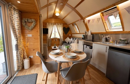 Glandyfi Cabin | Luxury Wooden Cabin With Wood Fired Hot Tub