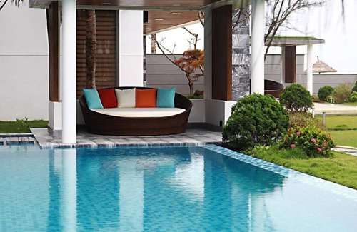 Ngu Hanh Son Villa | Luxury Yacht Villa