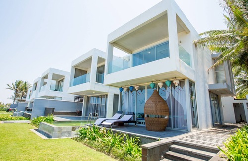 Ngu Hanh Son Villa | Luxury Yacht Villa
