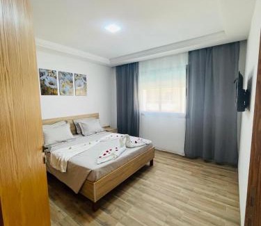 Mansoura Apartment | Luxus-Apartment mit Poolblick