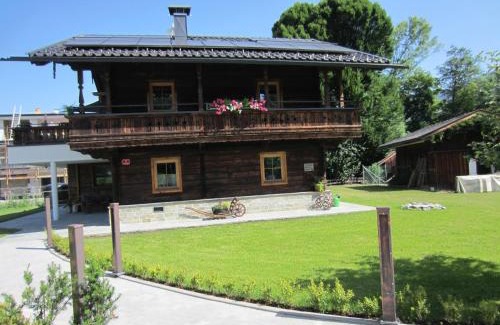 Finsing Ski Chalet | Luxus Chalet Fasserhäusl