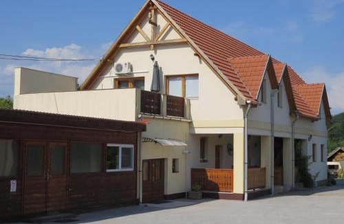 Szilvasvarad Villa | Luxus Tanya