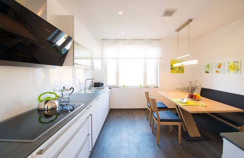 Schauenstein Apartment | Luxuswohnung (100qm) mit eigenem Spa-Bereich und großer Sonnenterrasse