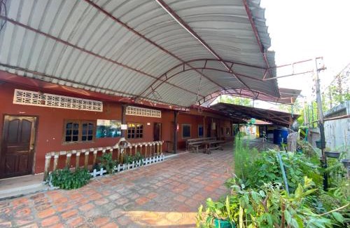 Khemarak Phoumin House | LY PORHENG Guesthouse
