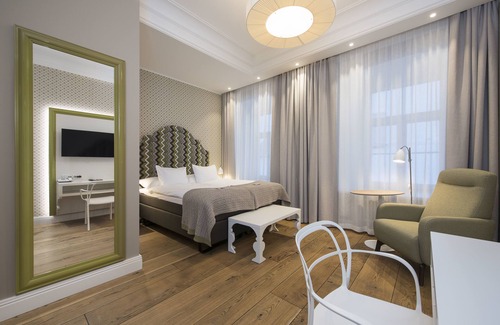 Old Town Hotel | Lydia Hotel