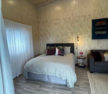 Newstead House | LyeInn - Newstead Country Retreat