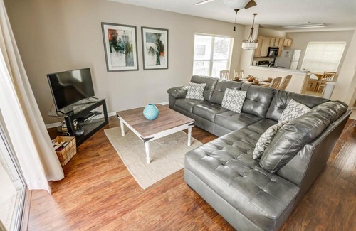 Haines City House | Lyn's Southern Dunes Vacation Home