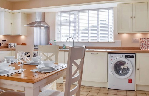 Sandbach Cottage | Lyncroft Holiday Bungalow