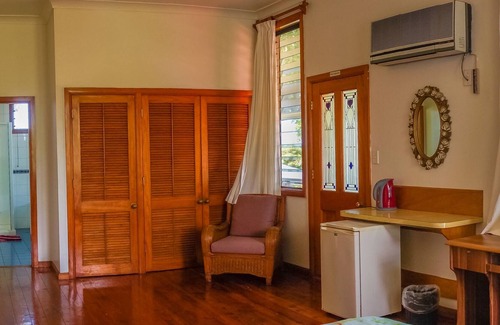 Apia Hotel | Lynn's Getaway Hotel
