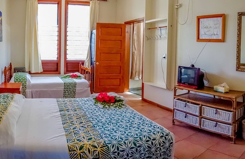 Apia Hotel | Lynn's Getaway Hotel