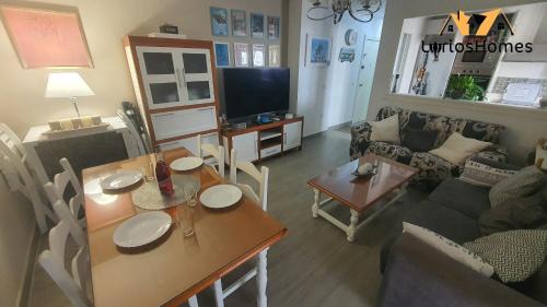 Valdelagrana Apartment | Lyrioshomes Santa Maria del mar