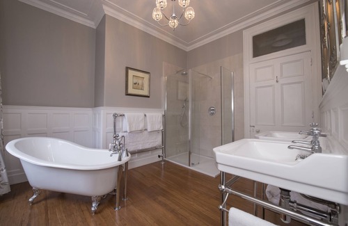 Aboyne House | Lys-Na-Greyne Country House