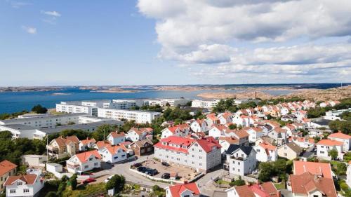 Lysekil Apartment | Lysekil Central Apartment, 4 Beds & Free Parking