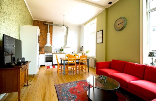 Lysekil House | Lysekil city rooms & suites