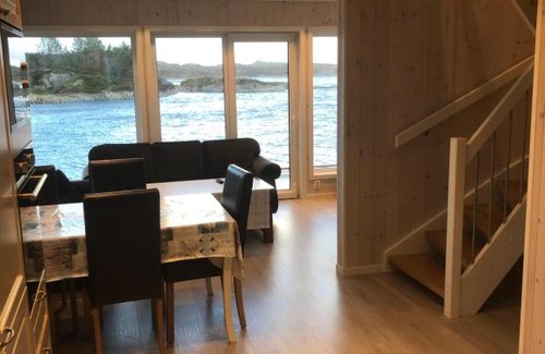 Averoy Municipality House | Lysøya Sjøhus