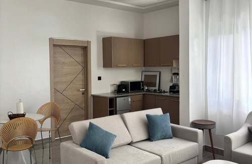 Littoral Department Apartment | Lyte Appart'Hotels