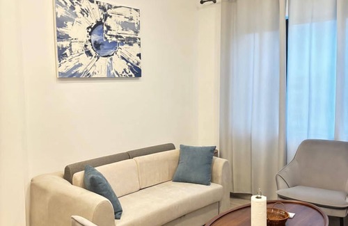Littoral Department Apartment | Lyte Appart'Hotels
