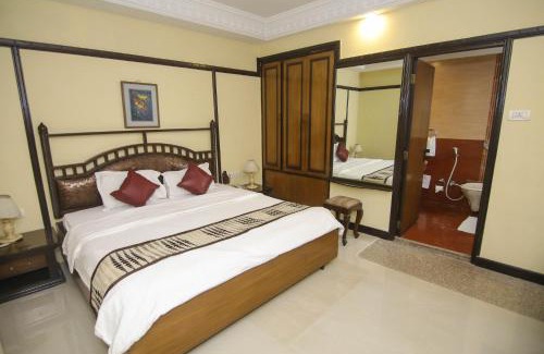 Dharmatala Hotel | Lytton Hotel