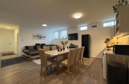Szob Apartment | Málnahome Wellness Apartman