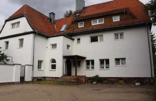Crawinkel Apartment | Möblierte Zimmer und Wohnungen in Thüringen Wald