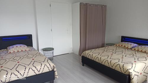 Ambilly Apartment | M & L