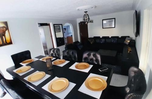 Ruwa House | M&M SIGNATURE HOME 4 BEDROOMS SLEEPS 8 in RUWA LUXURIOUS AMENITIES DECO AND GAZEBO