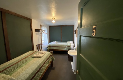McCarthy Hotel | Ma Johnson's Hotel