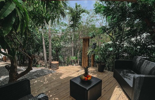 Orient Bay Cottage | Mango Cottage Orient Bay, Charming and Authentic