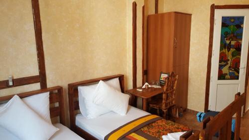 Ejmiatsin House | Machanents Guest House