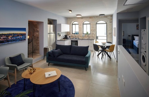Nachlaot Apartment | Machne Yehuda Vacation Apartment