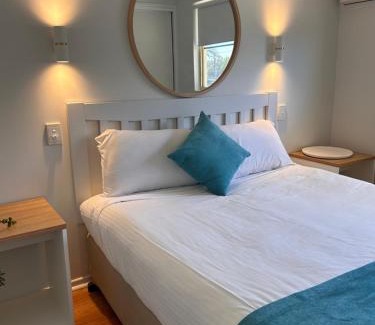 Slade Point Hotel | Mackay Seabreeze Apartments