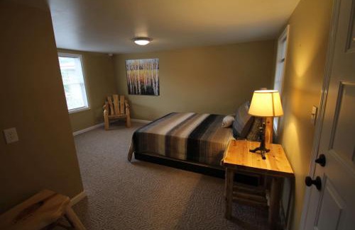 Mackinaw City Other | Mackinac Lake Trail Motel