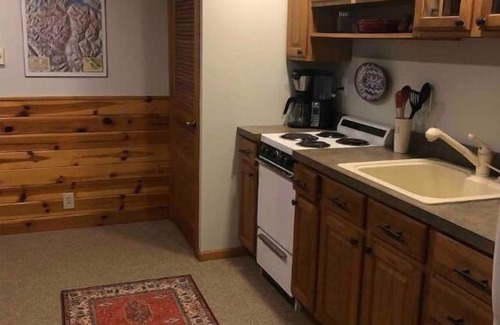 Waitsfield Apartment | Mad River Valley Ski Cabin