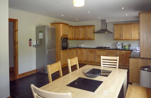 Killarney Ski Chalet | Madams Hill House Killarney