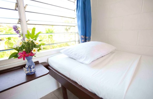 Madang Hotel | Madang Lodge Hotel