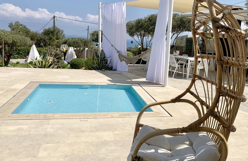 Rethymno Villa | Made of Blue luxury suites "Star flor suite"