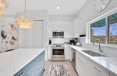 Madeira Beach Apartment | Madeira Luxe Retreat