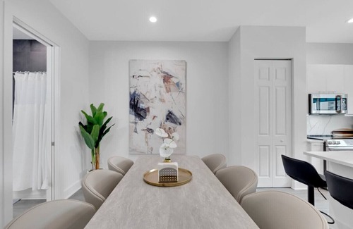 Madeira Beach Apartment | Madeira Luxe Retreat